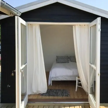 Live By Isefjorden In A With A View Semesterbostad Skibby